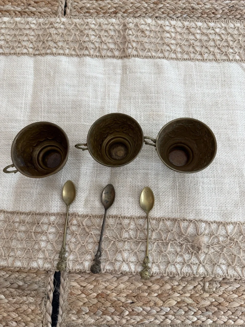 Vintage Floral Embossed brass Tea Cups with Spoons - Picture 5 of 10
